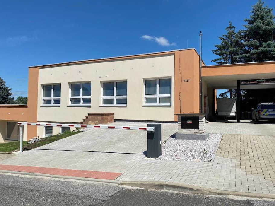 Sluknov / The Northernmost City Of The Czechia מראה חיצוני תמונה